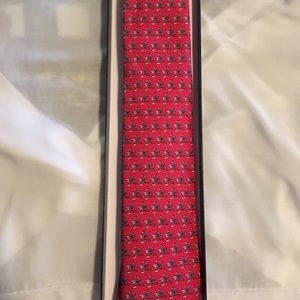 Vineyard Vines Tie